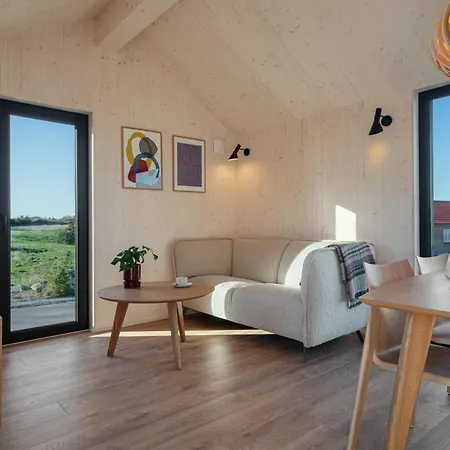 Villa Premium For Professionals & Executives Who Demand Quality Two Bedrooms *